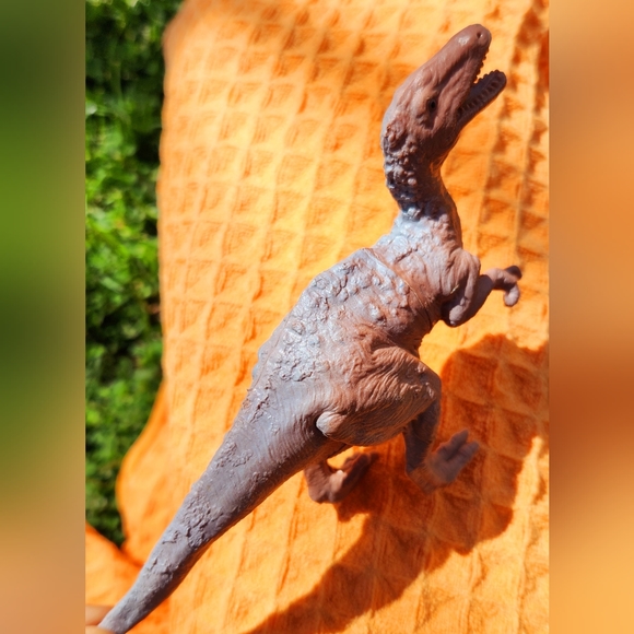 Velociraptor Dinosaur Solid Plastic Educational Toy. 7"L x 4"H. - Picture 4 of 4